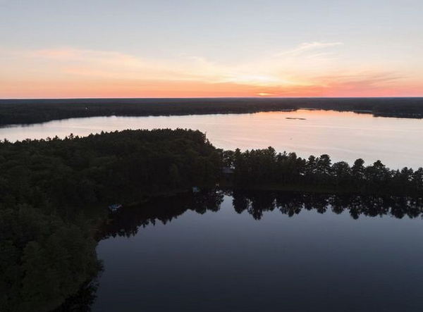 Van Ettan Lake Lodge (Van Etten Lake Lodge) - Loud Island Photo From Drone Pro Media